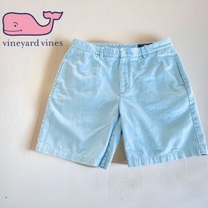 Vineyard Vines men’s light blue shorts. Sz 35